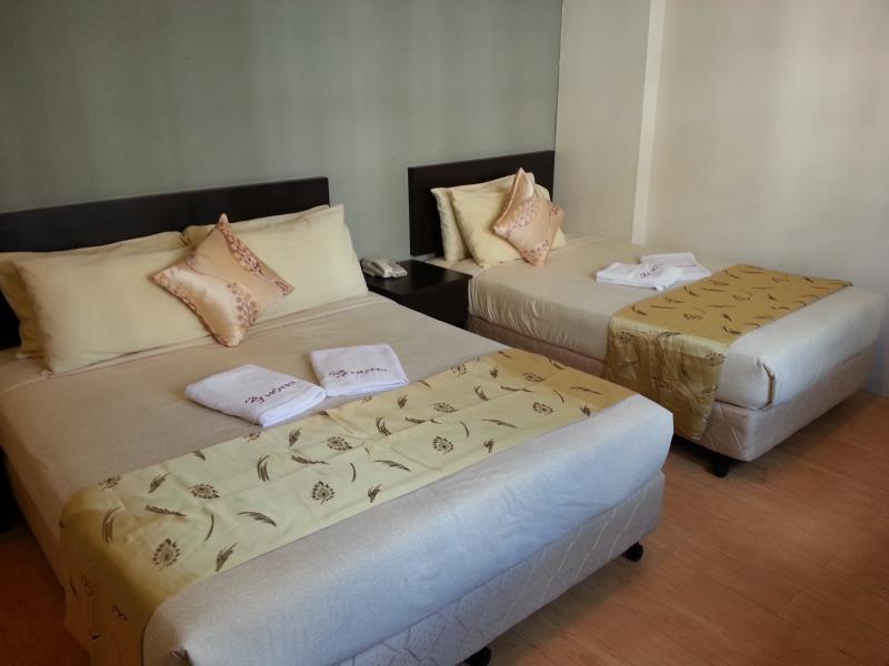 อาร์ เจ โฮเต็ล กูไล Hotel ภายนอก รูปภาพ