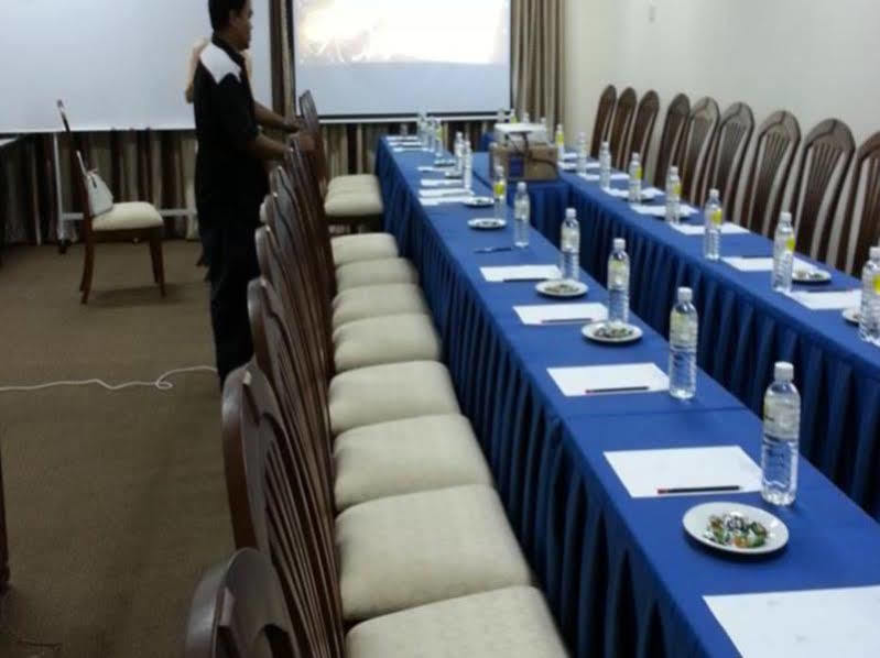 อาร์ เจ โฮเต็ล กูไล Hotel ภายนอก รูปภาพ