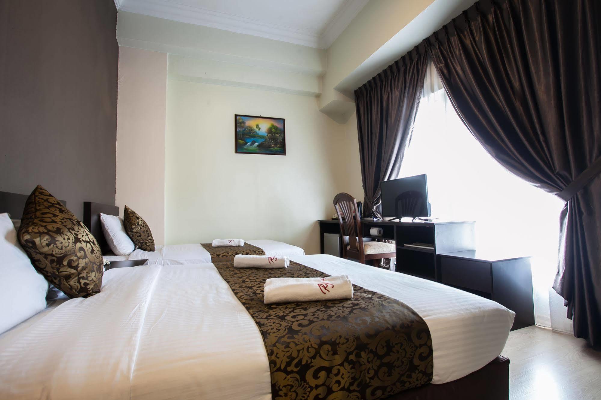 อาร์ เจ โฮเต็ล กูไล Hotel ภายนอก รูปภาพ